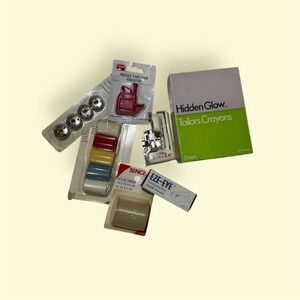 Lot‎ of vintage sewing supplies